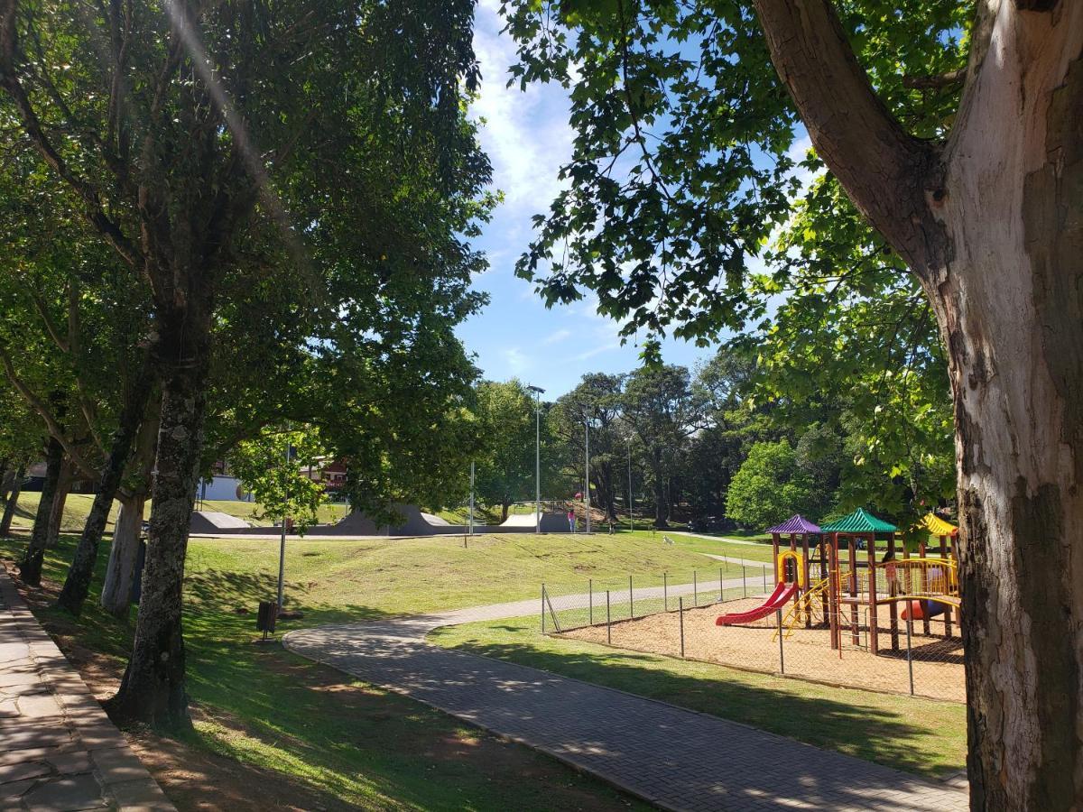 Lugar Encantador Com Patio, Proximo Ao Portico De Gramado Dış mekan fotoğraf